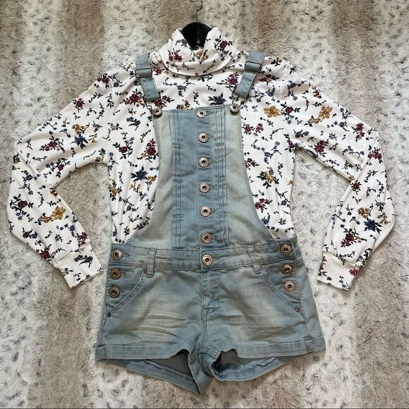 [5] Vintage Dunagrees | Parisian Collection | Light Wash Denim Overall Shorts - Picture 2 of 12